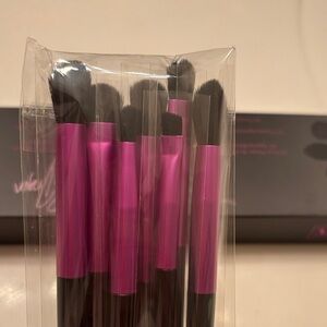 Morphe Nikita Eye Brush Set with Black and Purple Packaging